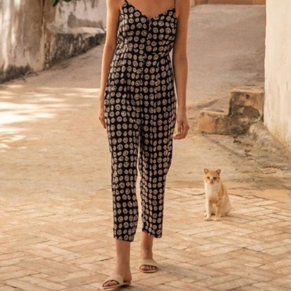 Amuse Society Labyrinth jumpsuit black Medium